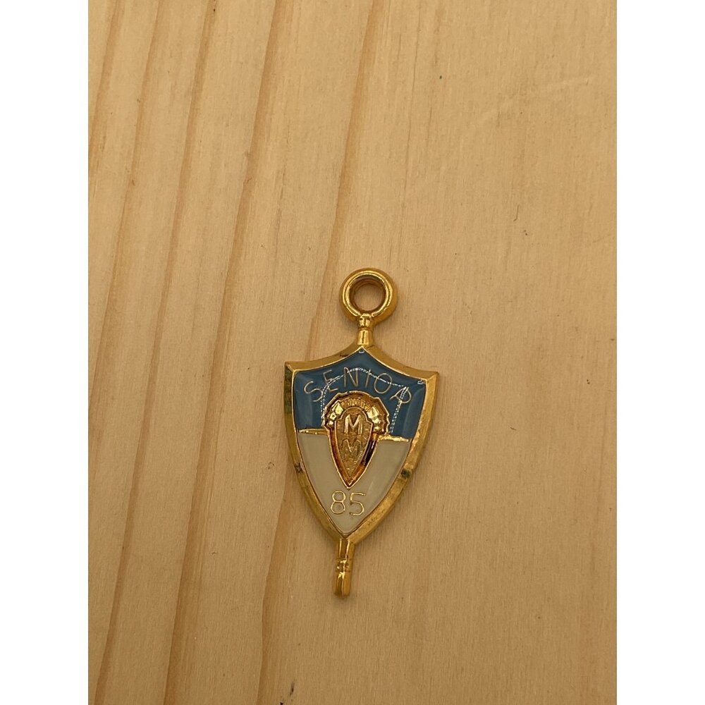 Vintage Jostens Senior Class pendant charm from 1985